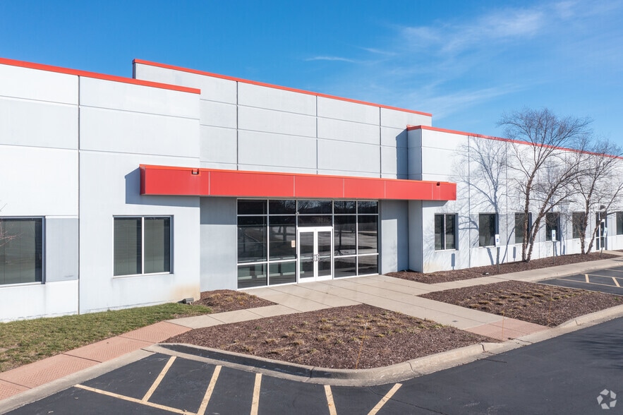 More Photos Of 10100 Woodward Ave, Woodridge Warehouse For Sale