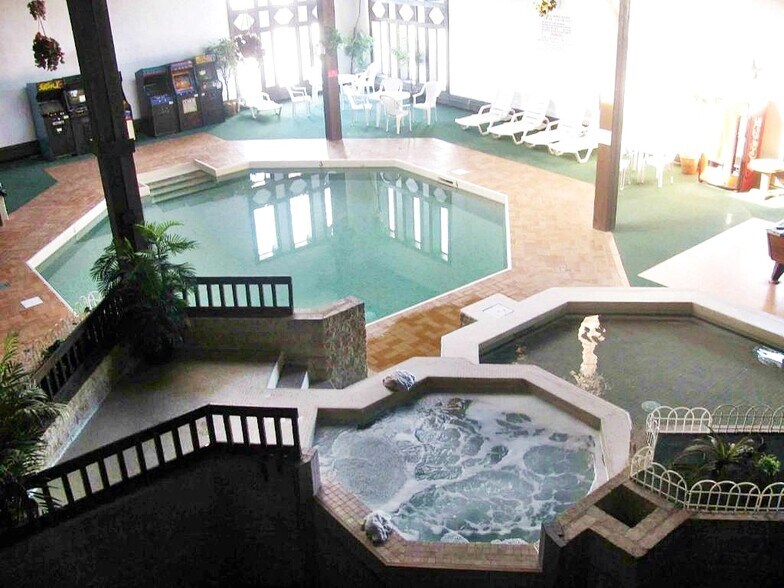 More Photos Of 45 Service Rd N, Moose Jaw Hotel For Sale