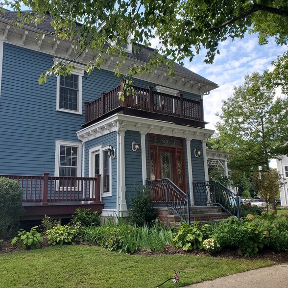 More Photos Of 2 Perry St, Morristown Office Residential For Sale