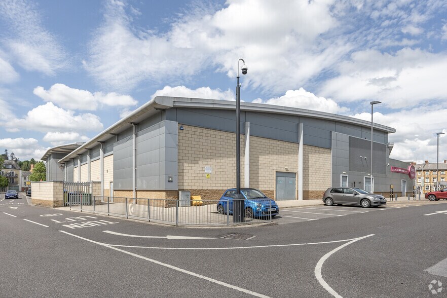 More Photos Of Old Station Way, Yeovil General Retail For Sale
