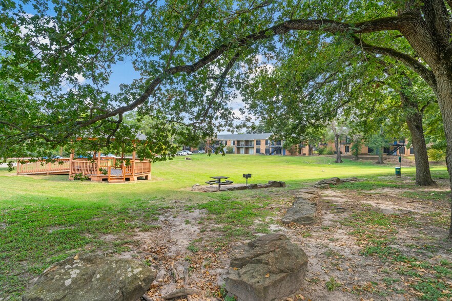 More Photos Of 3301 Providence Ave, Bryan Apartments For Sale