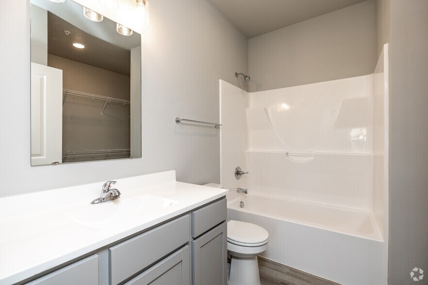 More Photos Of 3701-3761 Eastbrook Dr, Iowa City Apartments For Sale