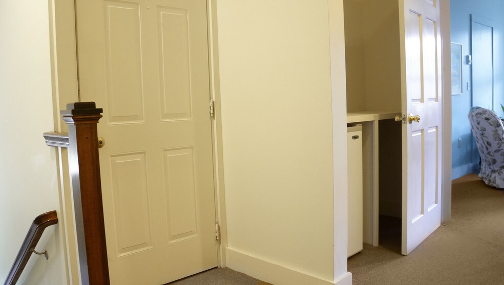 More Photos Of 191 Main St, Old Saybrook Loft Creative Space For Lease