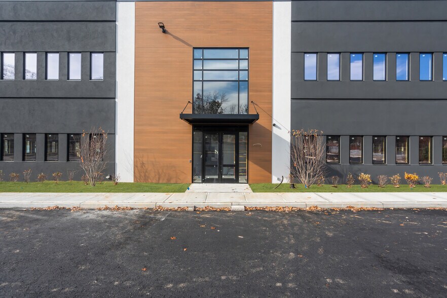 More Photos Of 705 Brewers Bridge Rd, Jackson Office For Lease