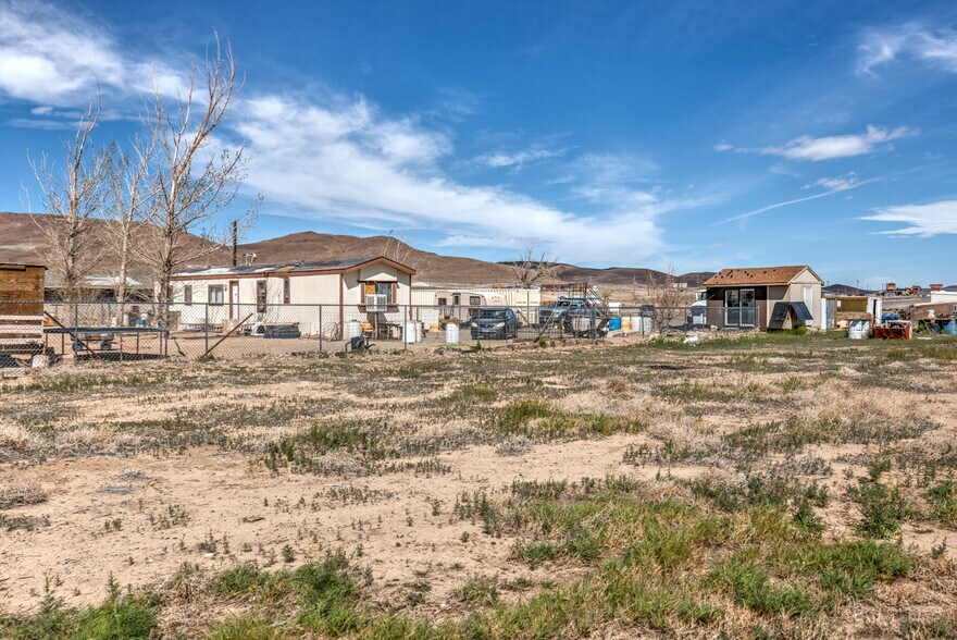 More Photos Of 1125 W Highway 50, Silver Springs Land For Sale