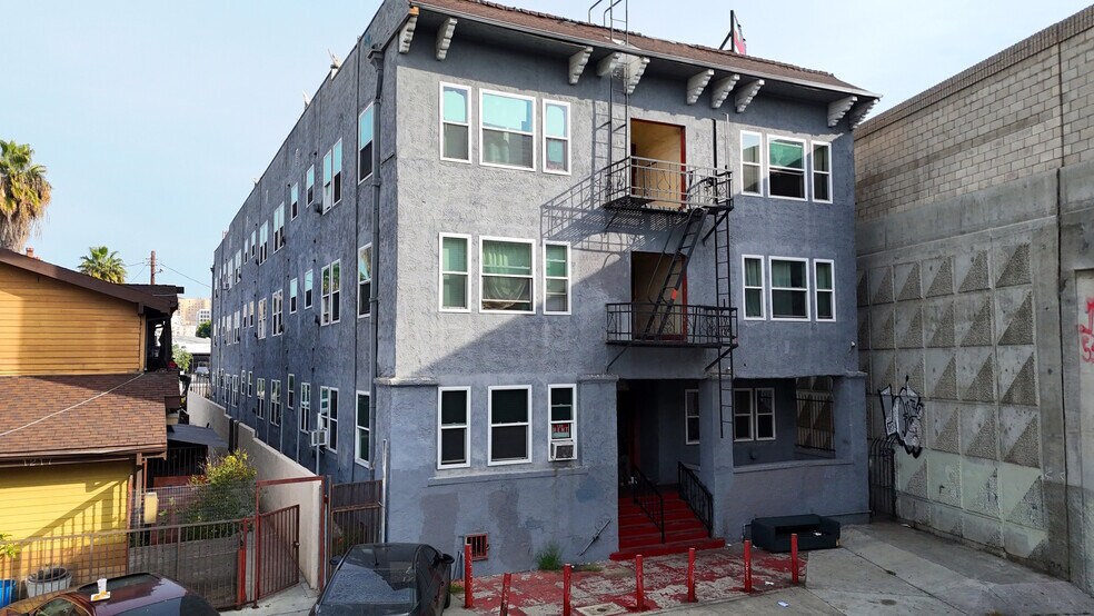 More Photos Of 1211 W 11th St, Los Angeles Apartments For Sale