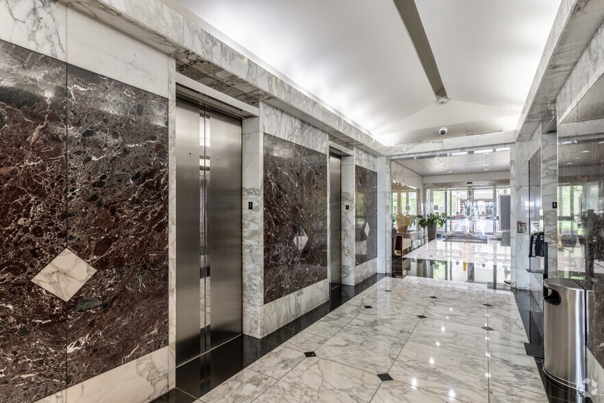 More Photos Of 10101 Reunion Pl, San Antonio Office For Lease