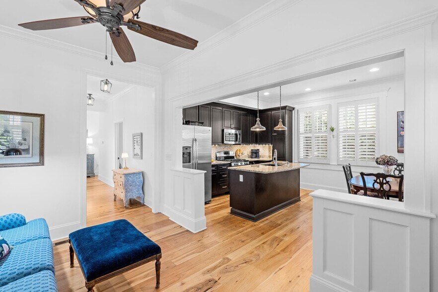 More Photos Of 317 W Stone Ave, Greenville Office Residential For Sale