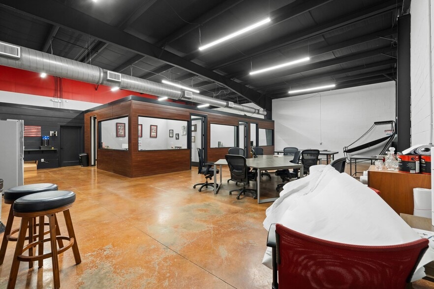 More Photos Of 6978 Lebanon Rd, Mount Juliet Showroom For Sale