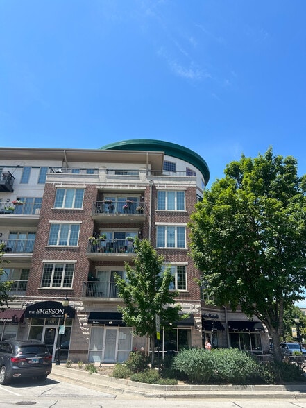 More Photos Of 100-110 S Emerson St, Mount Prospect Apartments For Sale