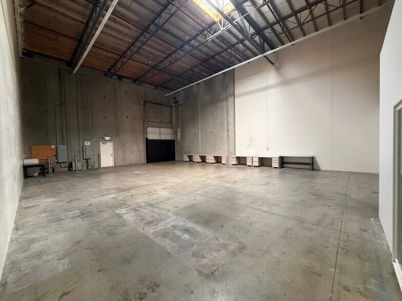 More Photos Of 15823 W Monte St, Sylmar Warehouse For Sale