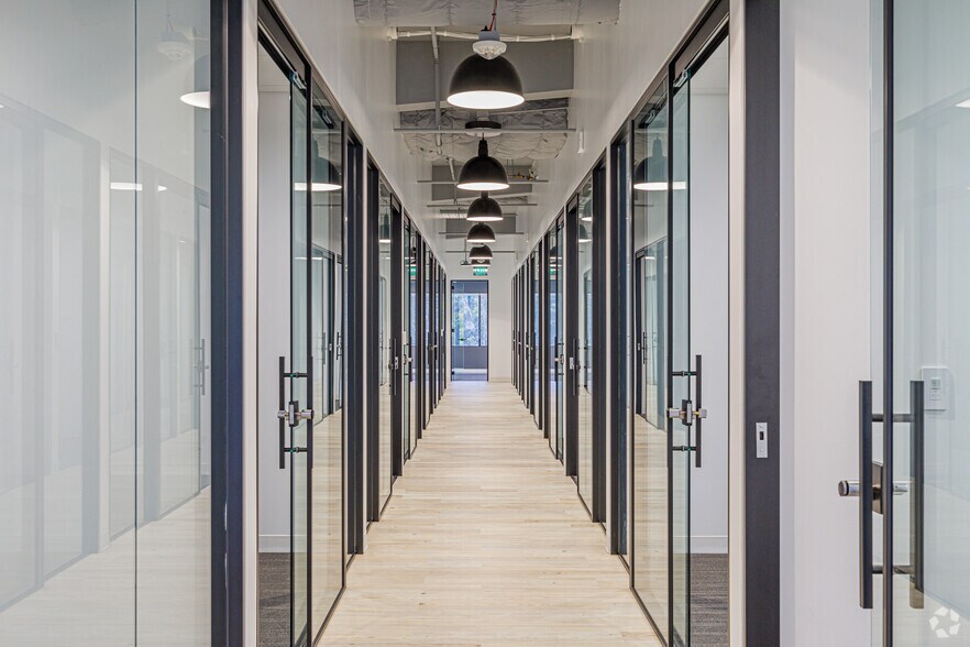 More Photos Of 10089 Willow Creek Rd, San Diego Coworking Space