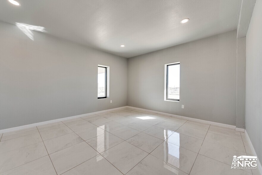 More Photos Of 2820 S FM 866, Odessa Manufacturing For Sale