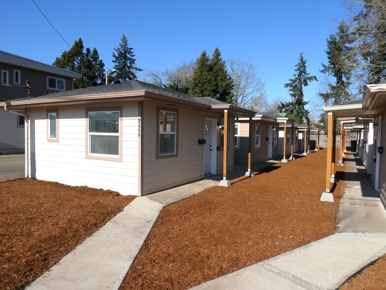 More Photos Of 2451-2473 Trade St SE, Salem Apartments For Sale