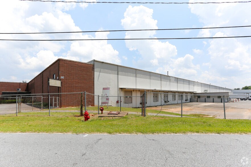 More Photos Of 1224 Isley Dr, Gastonia Manufacturing For Sale