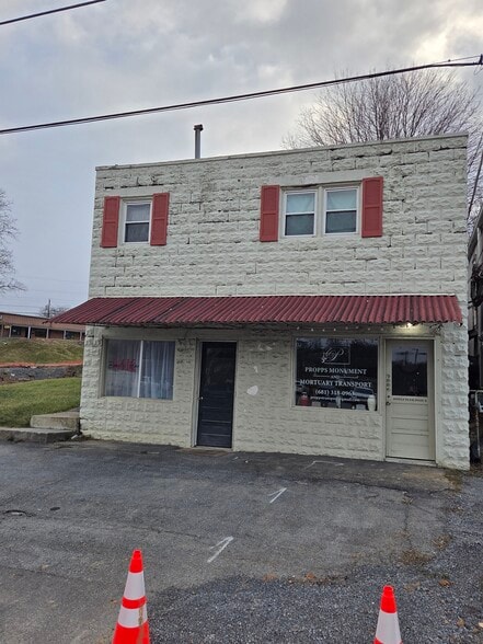 More Photos Of 120 Seneca Trl, Lewisburg Storefront Retail Residential For Sale