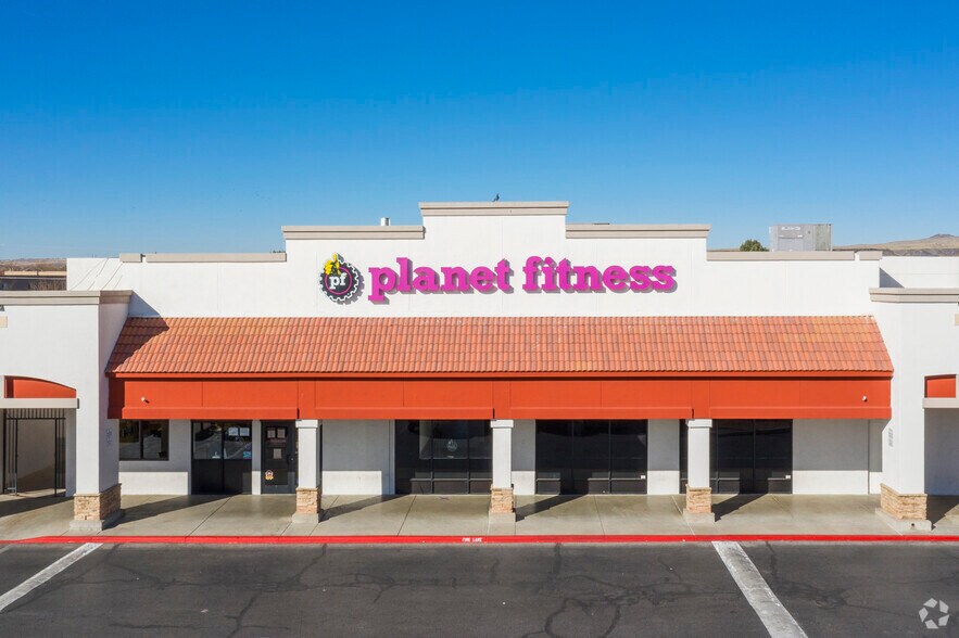 More Photos Of 3301 Coors Blvd NW, Albuquerque Freestanding For Sale