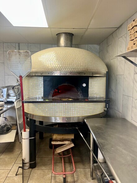 More Photos Of 609 Mill St, New Lexington Restaurant For Sale