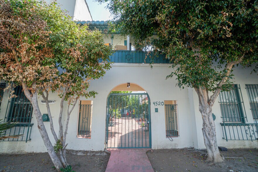 More Photos Of , Los Angeles Multifamily For Sale