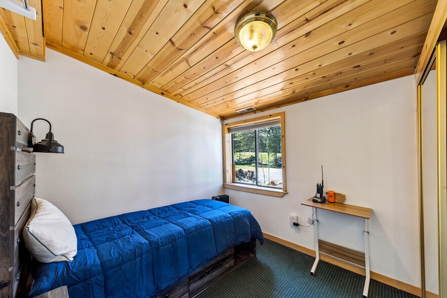 More Photos Of 804 Hwy 50, South Lake Tahoe Lodge Meeting Hall For Sale