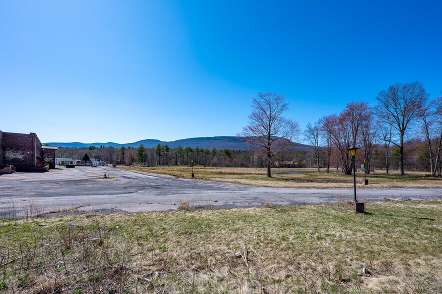 More Photos Of 4858 Route 32, Catskill Hotel For Lease