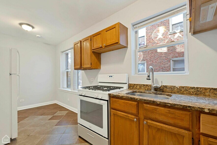 More Photos Of 7150-52 S Cornell Ave, Chicago Apartments For Sale