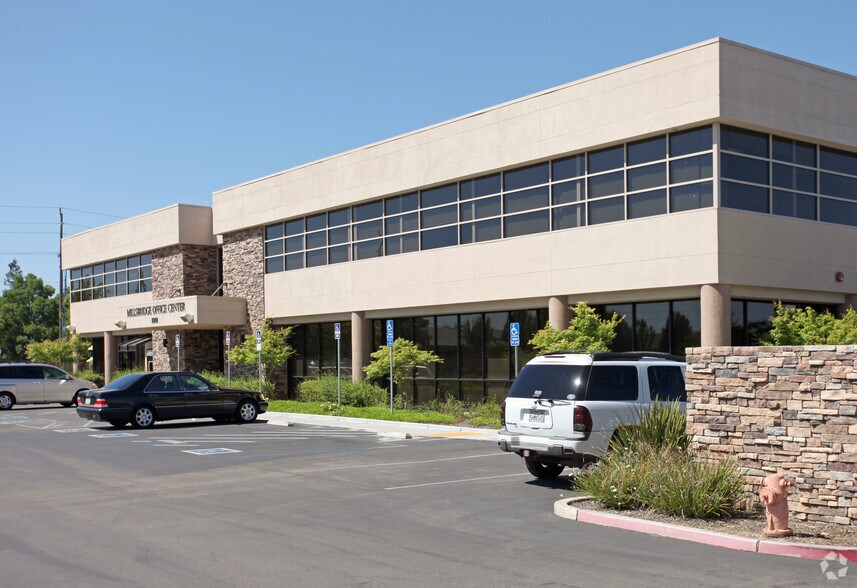 More Photos Of 1901 W Kettleman Ln, Lodi Medical For Lease