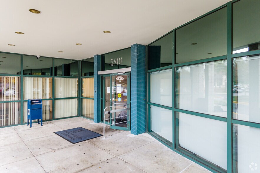 More Photos Of 5801 Allentown Rd, Camp Springs Medical For Lease