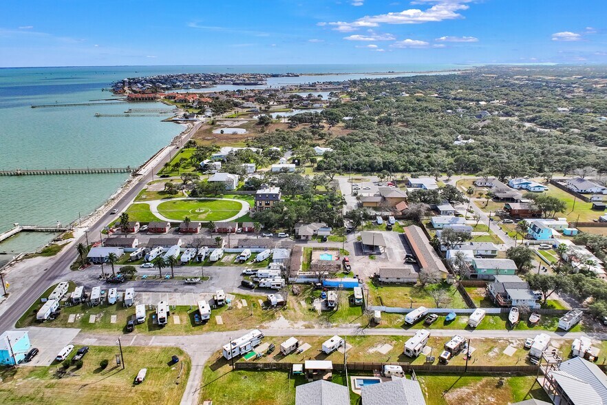 More Photos Of 309 S Fulton Beach Rd, Rockport Hotel For Sale