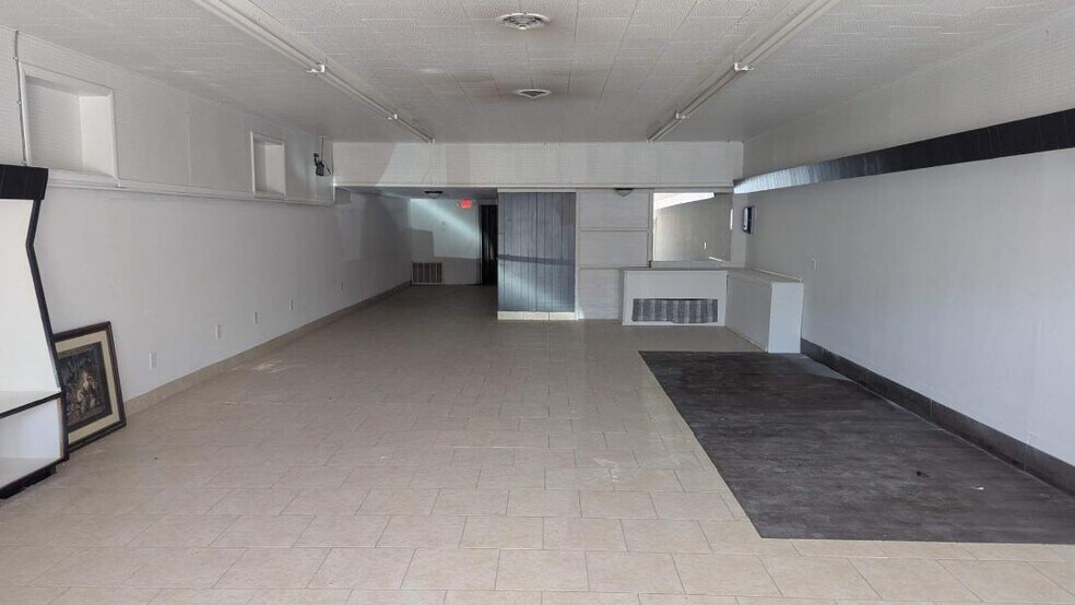 More Photos Of 112 S Main St, Fairview Storefront For Sale