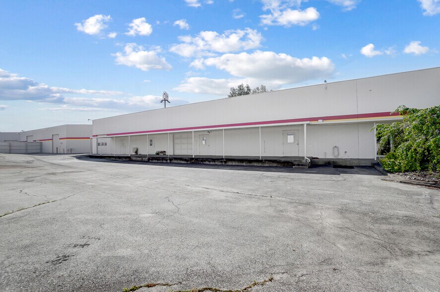 More Photos Of 4745 Wadsworth Rd, Dayton Warehouse For Lease