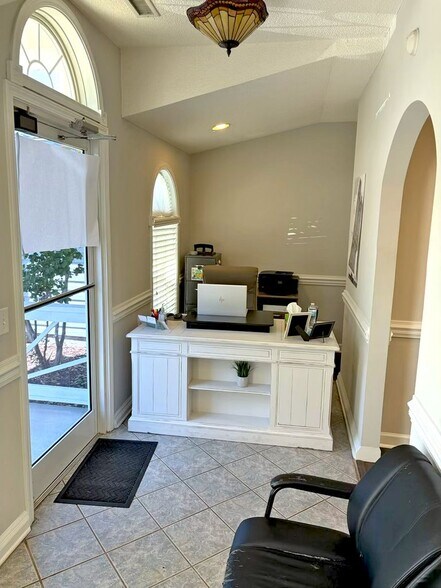 More Photos Of 7122 Beach Dr SW, Ocean Isle Beach Office For Sale