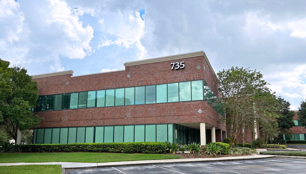 More Photos Of 735 Primera Blvd, Lake Mary Office For Lease