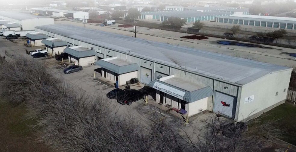 More Photos Of 401 FM 685, Pflugerville Warehouse For Lease