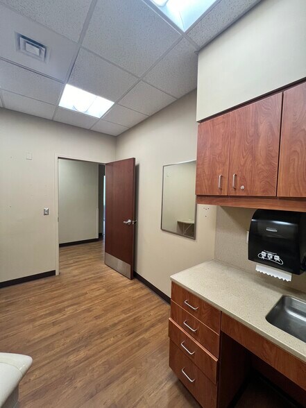 More Photos Of 1213 S Main St, Milton-Freewater Rehabilitation Center For Sale