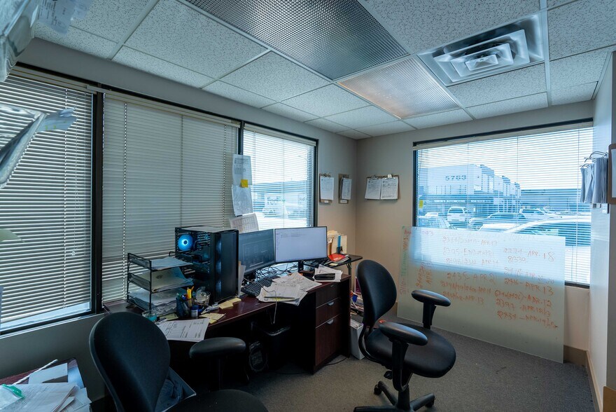 More Photos Of 5744 198 St, Langley Warehouse For Lease