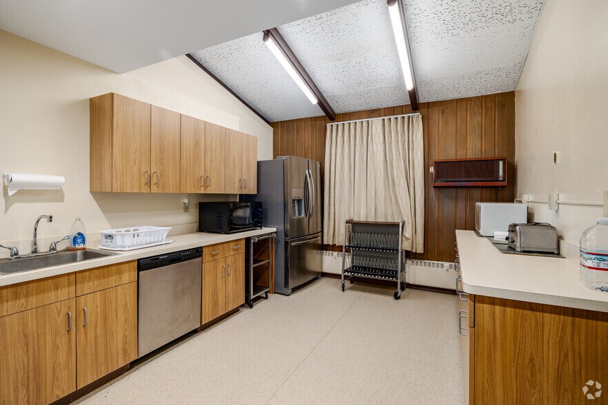 More Photos Of 2812 Harvard Ave NW, Canton Assisted Living For Sale