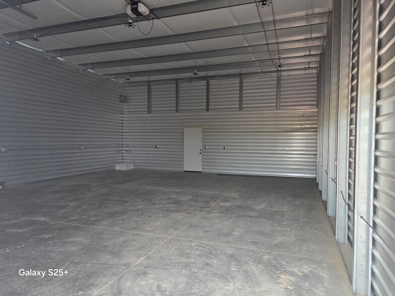 More Photos Of 13 Ben Dr Suite 3, Moorcroft Wy 82721, Moorcroft Manufacturing For Lease