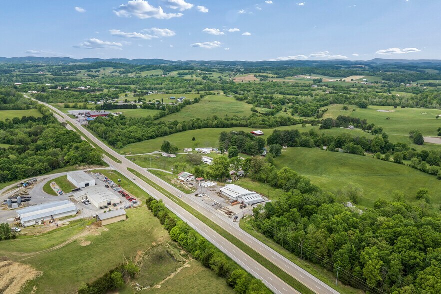 More Photos Of 3141 Highway 11 E, Telford Flex For Sale