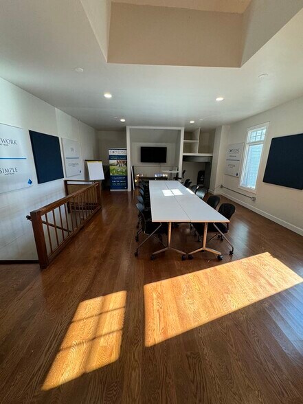 More Photos Of 1116 1st St, Snohomish Storefront For Lease