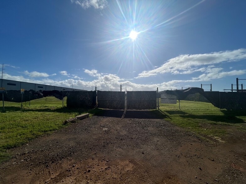 More Photos Of 91-103 Hanua St, Kapolei Land For Lease