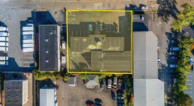 More Photos Of 47 Hall St, Medford Research And Development For Sale