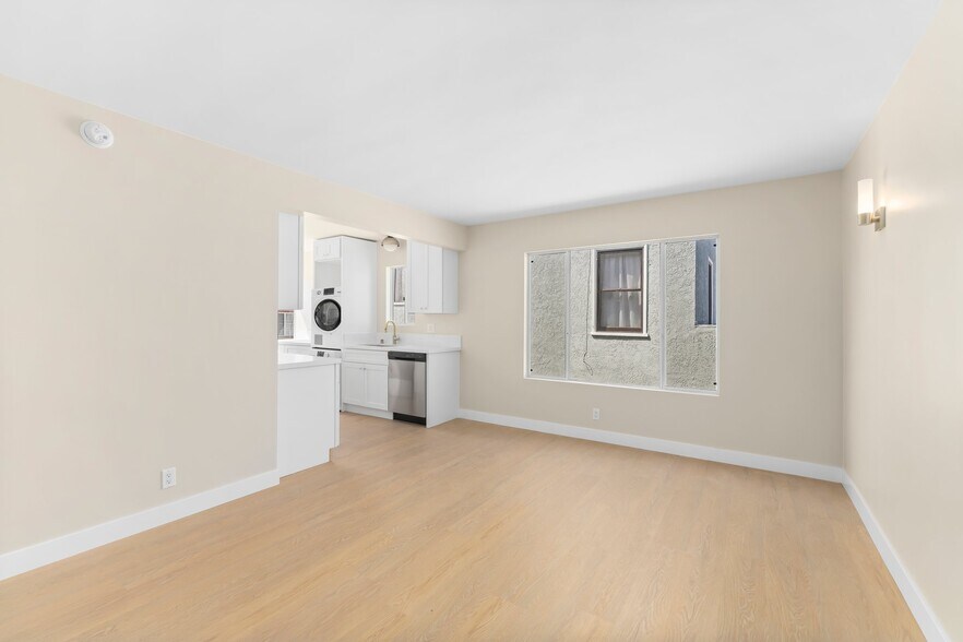 More Photos Of 3020 E 3rd St, Long Beach Apartments For Sale