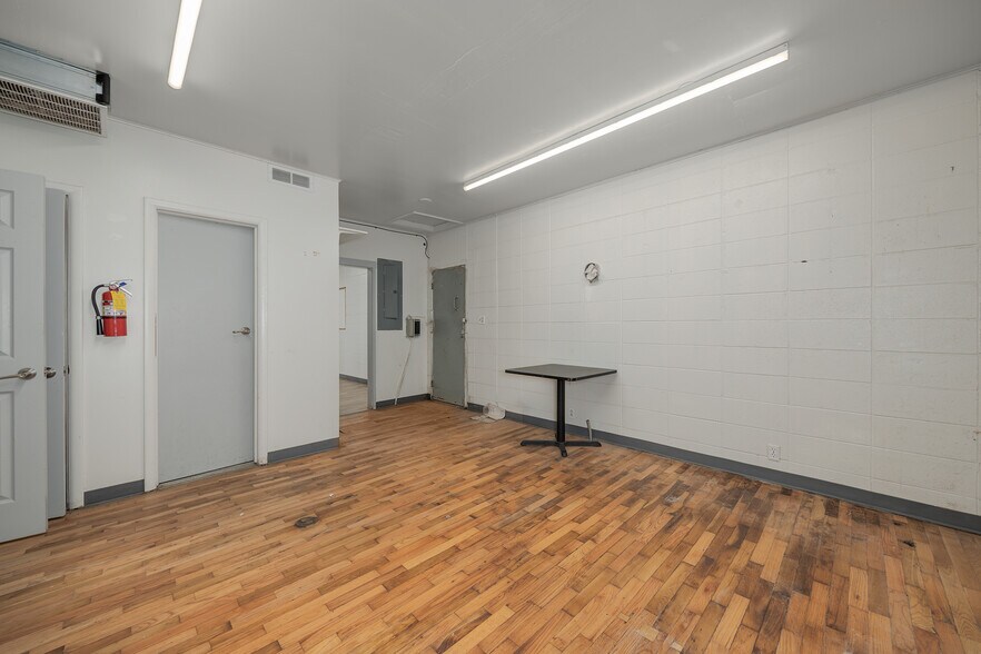 More Photos Of 361 SW 12th St, Ontario Specialty For Sale