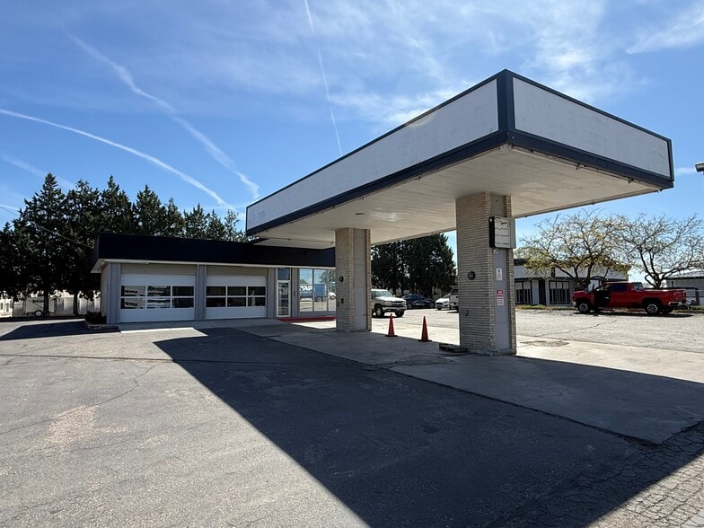 Primary Photo Of 2770 N Orchard St, Boise Office For Sale