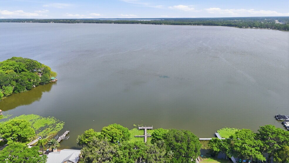 More Photos Of 400 Lakeshore Dr, Eustis Specialty For Sale