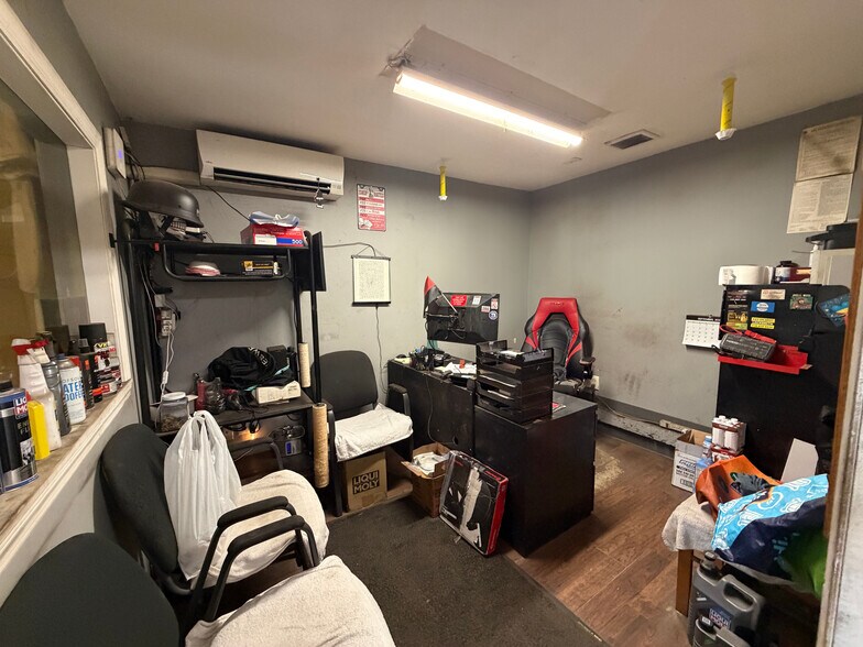 More Photos Of 3105 Cropsey Ave, Brooklyn Service For Sale
