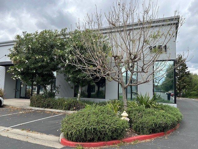 More Photos Of 1151 Ringwood Ct, San Jose Light Manufacturing For Lease