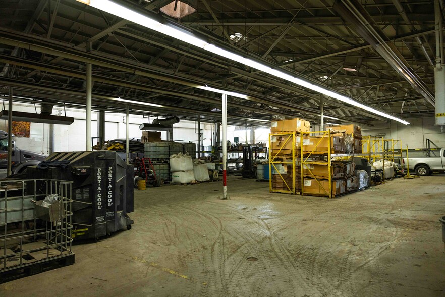 More Photos Of 1825-1841 E Jefferson St, Phoenix Warehouse For Sale