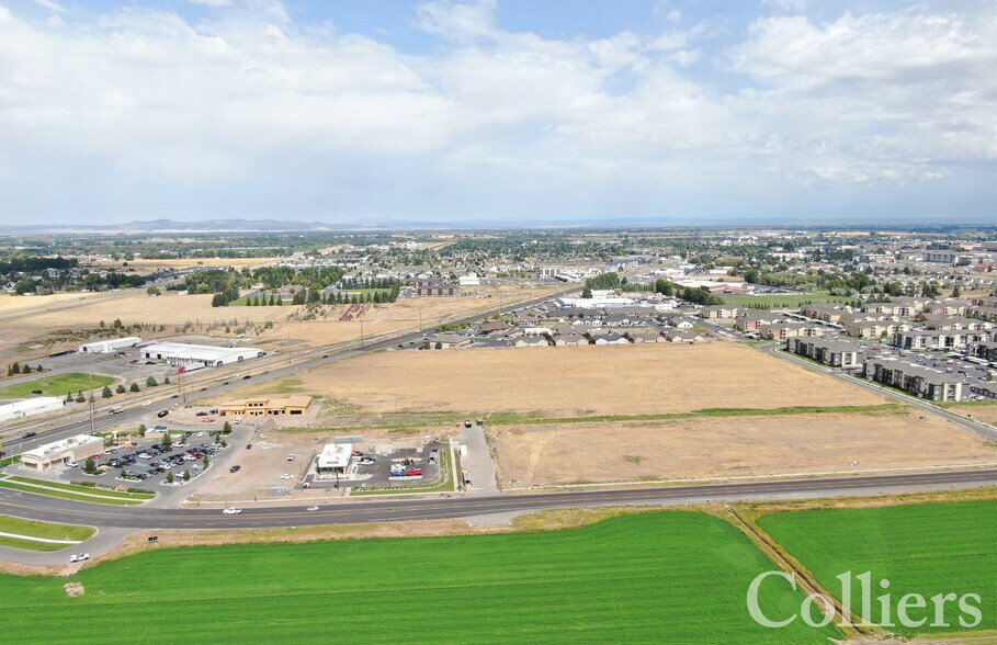 More Photos Of Yellowstone Highway, Rexburg Freestanding For Lease